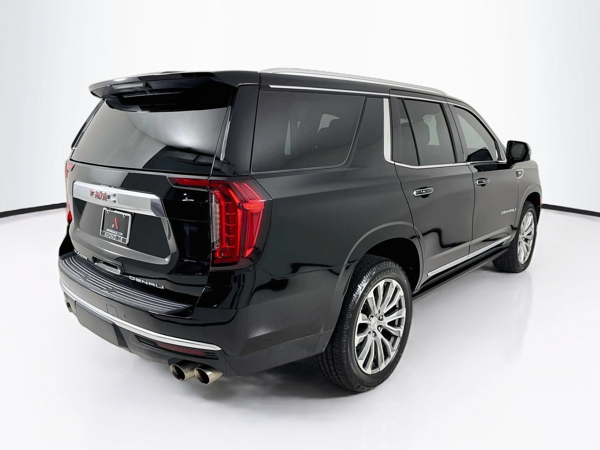 Used 2022 GMC Yukon Denali w/ Denali Premium Package RWD image 8