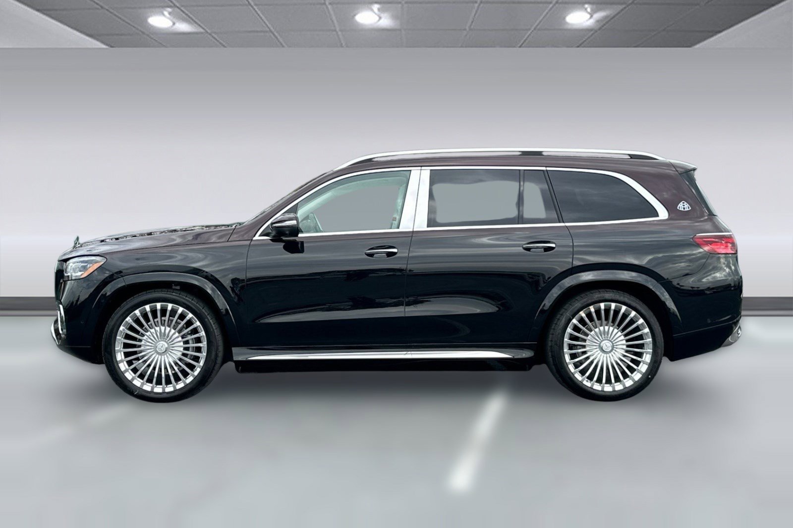 New 2026 Mercedes-Benz Maybach GLS 600 4MATIC image 2