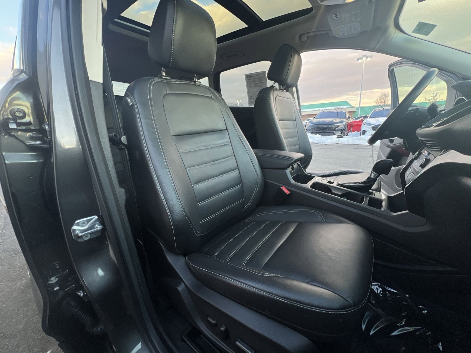 Certified 2017 Ford Escape Titanium image 27