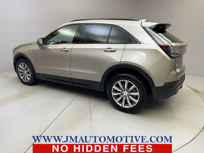 Used 2023 Cadillac XT4 Sport w/ Trailering Package image 3