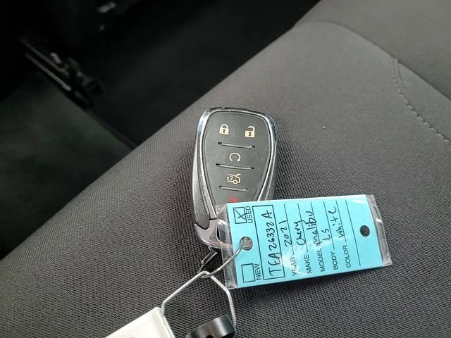 Used 2021 Chevrolet Malibu LS image 26
