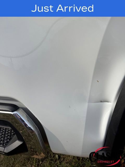 Used 2024 Chevrolet Silverado 2500 LT w/ Texas Edition image 15