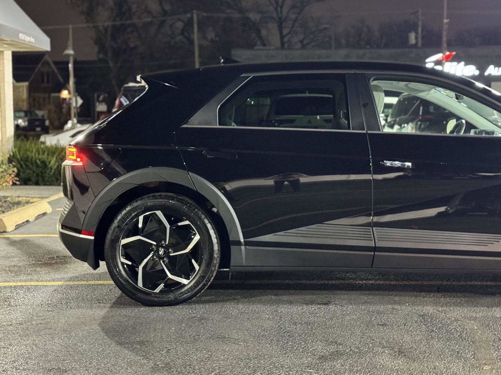 Used 2023 Hyundai Ioniq 5 SEL image 9