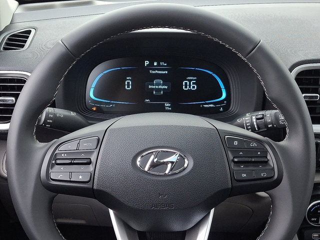 New 2026 Hyundai Venue SEL FWD image 17