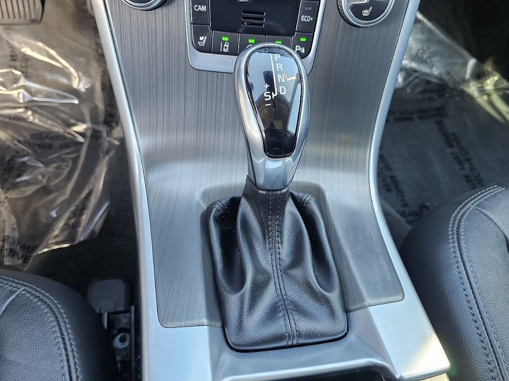 Used 2016 Volvo XC60 T5 Platinum w/ Protection Package FWD image 31