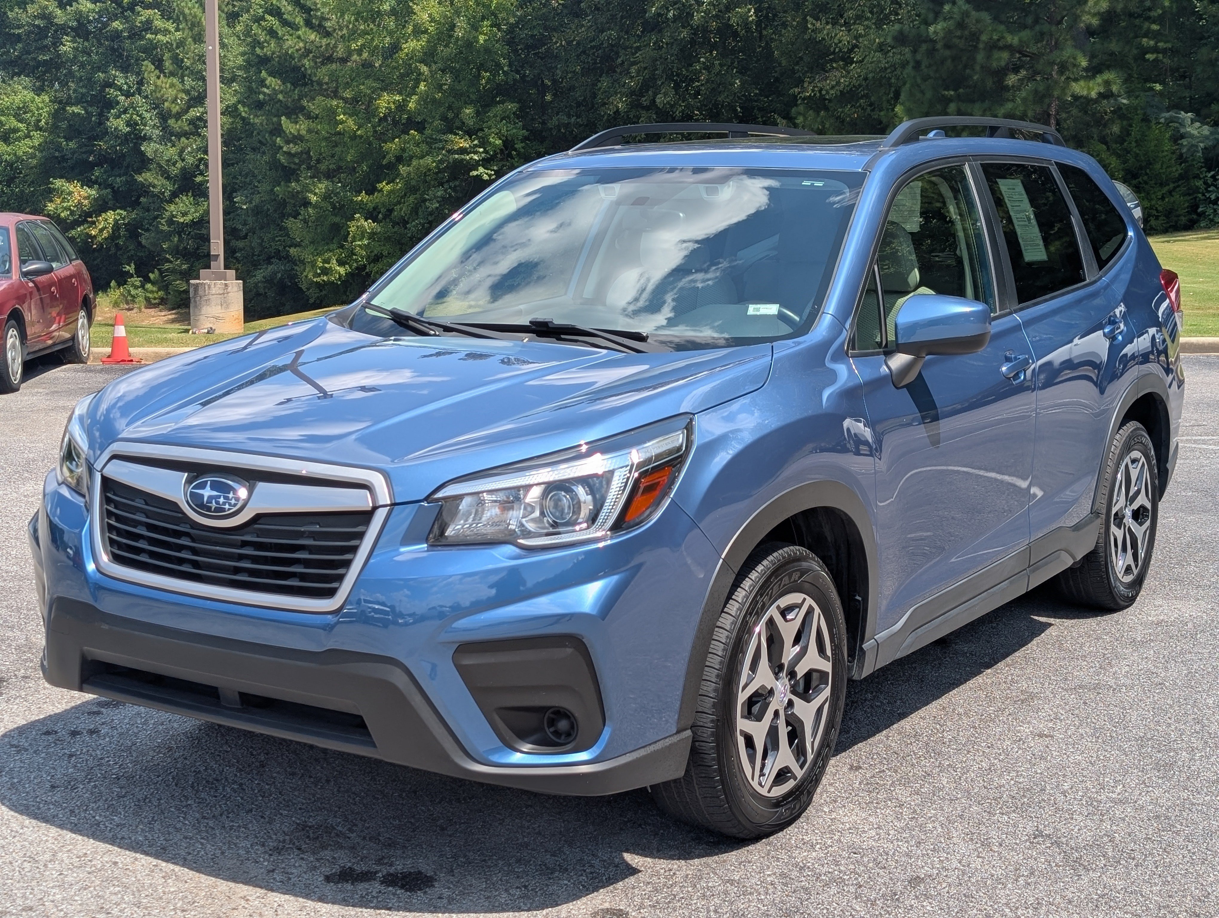 Used 2020 Subaru Forester Premium AWD/4WD image 5