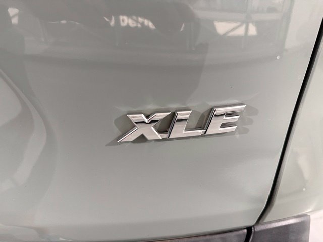 Used 2023 Toyota RAV4 XLE Premium FWD image 10