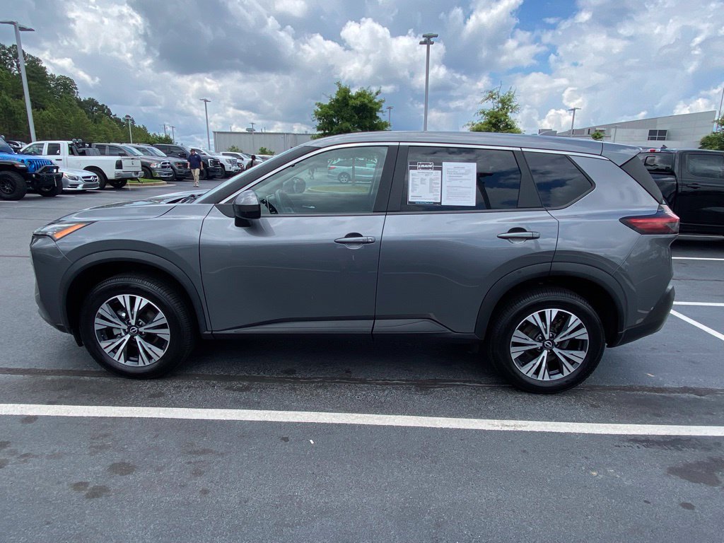 Used 2023 Nissan Rogue SV AWD/4WD image 4