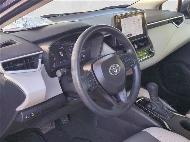 Used 2025 Toyota Corolla LE FWD image 10