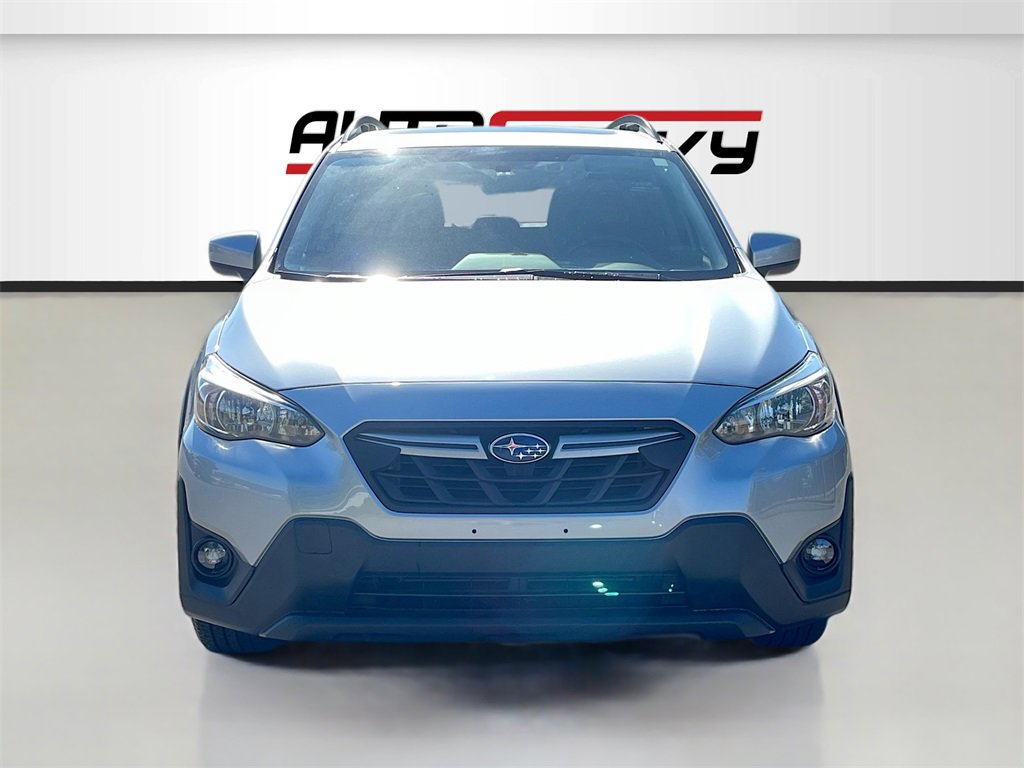 Used 2023 Subaru Crosstrek 2.0i Premium image 2
