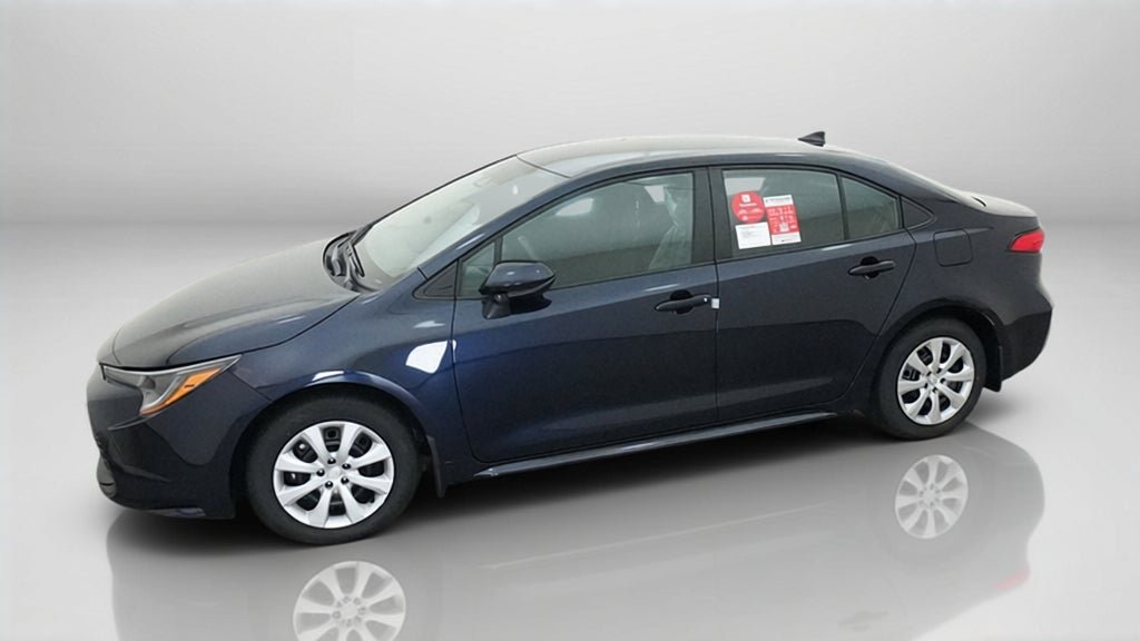 New 2027 Toyota Corolla LE FWD image 2