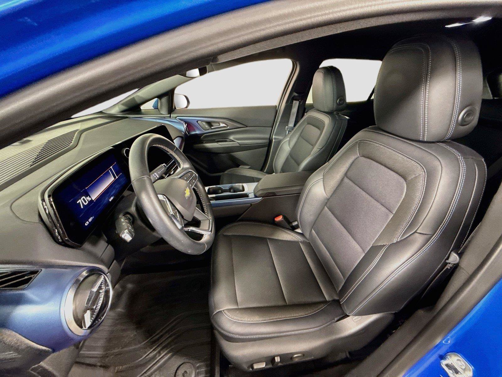 Used 2024 Chevrolet Equinox EV LT AWD/4WD image 15