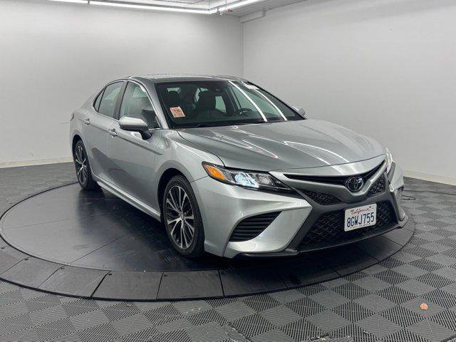 Certified 2019 Toyota Camry SE FWD image 4