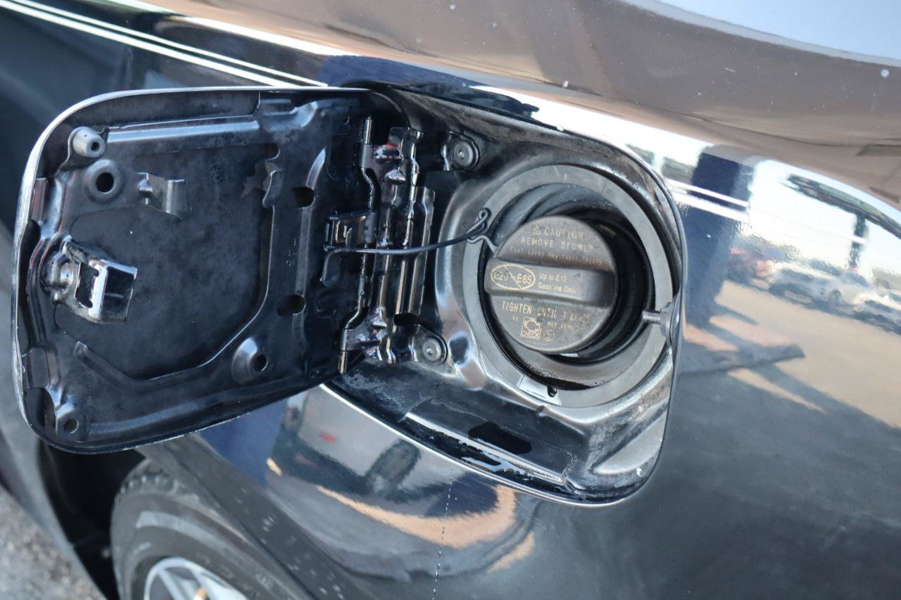 Used 2016 Scion tC FWD image 24