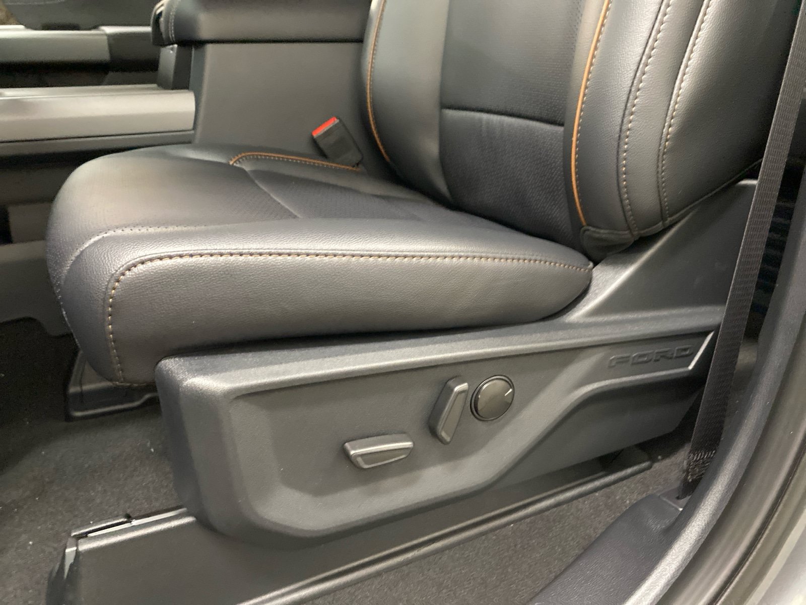 New 2026 Ford F250 4x4 Crew Cab Super Duty image 17