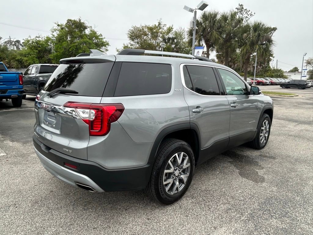Used 2023 GMC Acadia SLT image 7