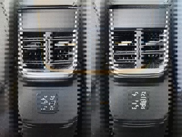 Used 2024 Subaru Outback Premium AWD/4WD image 14