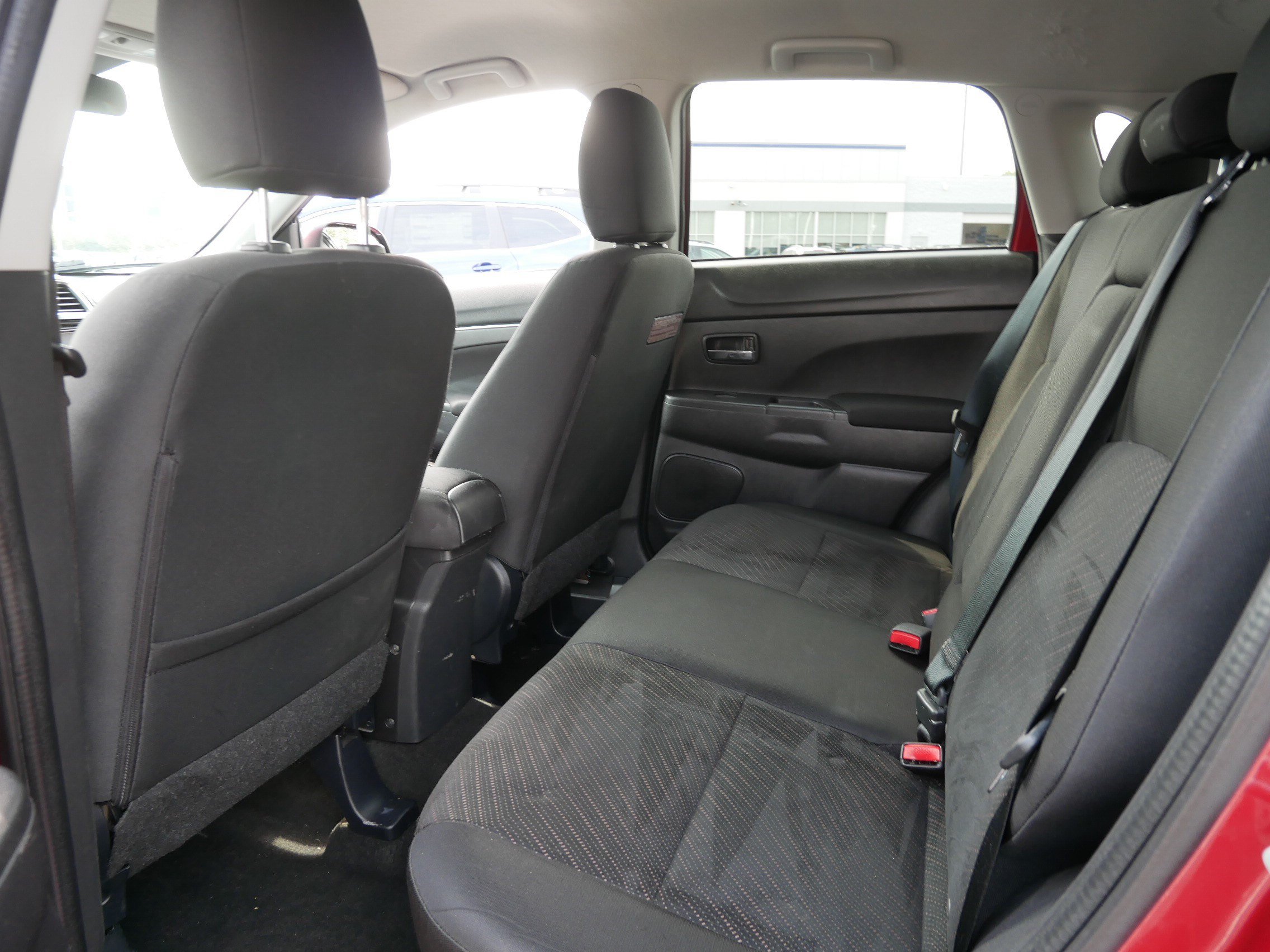 Used 2015 Mitsubishi Outlander Sport SE AWD/4WD image 33