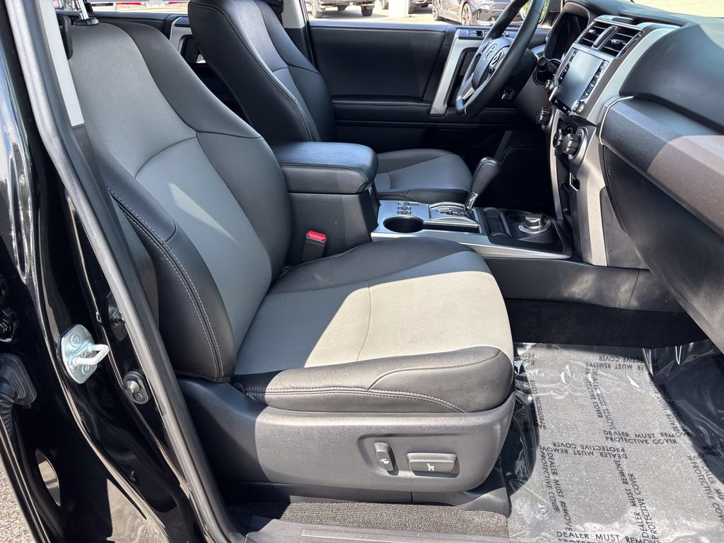 Used 2021 Toyota 4Runner SR5 Premium w/ Moonroof Package AWD/4WD image 36