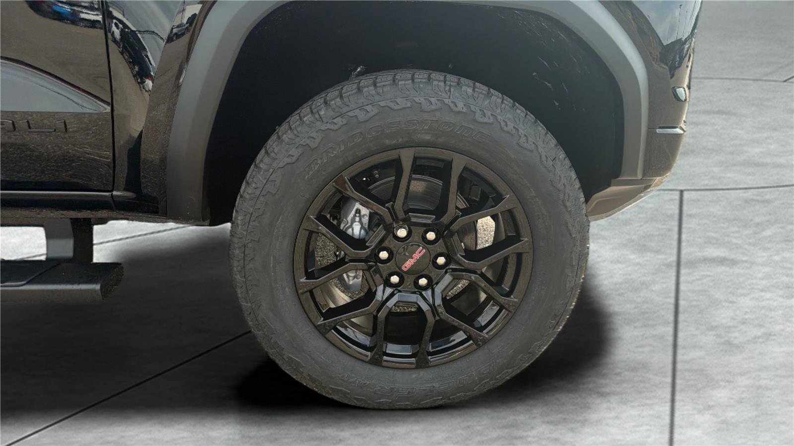 New 2026 GMC Canyon Denali w/ LPO, Denali Black Edition image 28