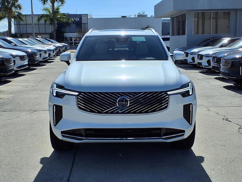 New 2026 Volvo XC90 B5 Plus w/ Protection Package Premier image 2