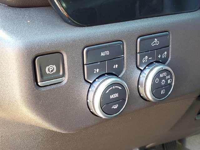 Used 2024 GMC Sierra 1500 Elevation AWD/4WD image 9