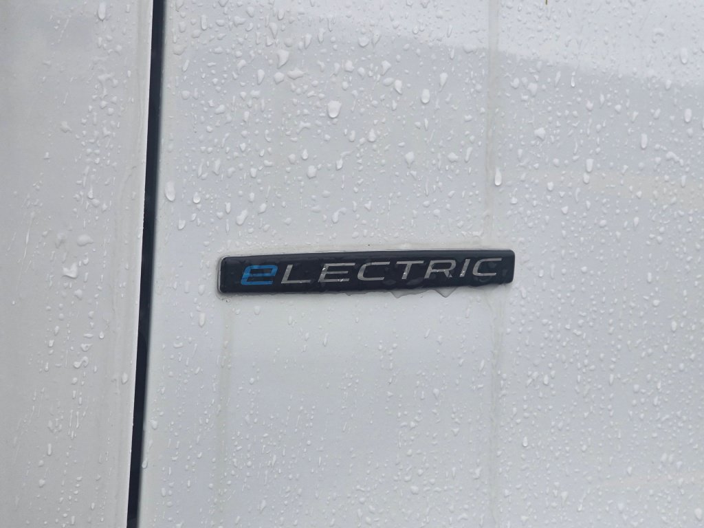 New 2025 Mercedes-Benz eSprinter 170 Cargo image 12