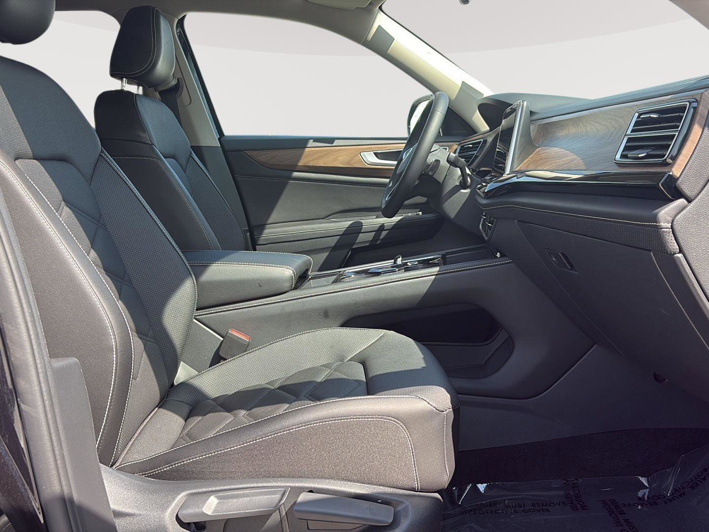 Certified 2024 Volkswagen Atlas SE AWD/4WD image 18