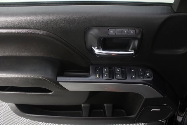 Used 2015 Chevrolet Silverado 2500 LTZ w/ LTZ Plus Package image 14