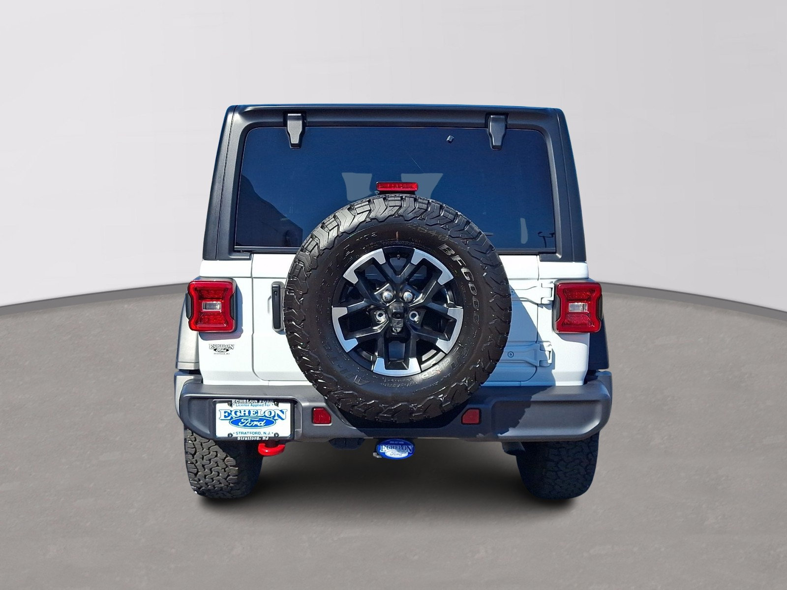 Used 2026 Jeep Wrangler Unlimited Rubicon AWD/4WD image 5
