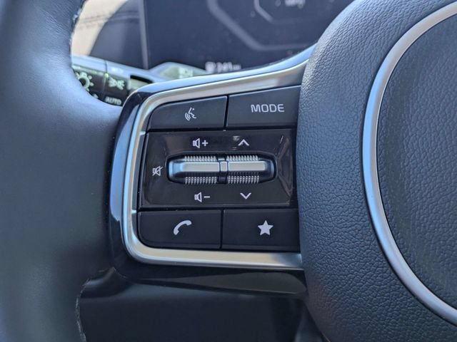 Used 2025 Kia Carnival SX Prestige FWD image 25