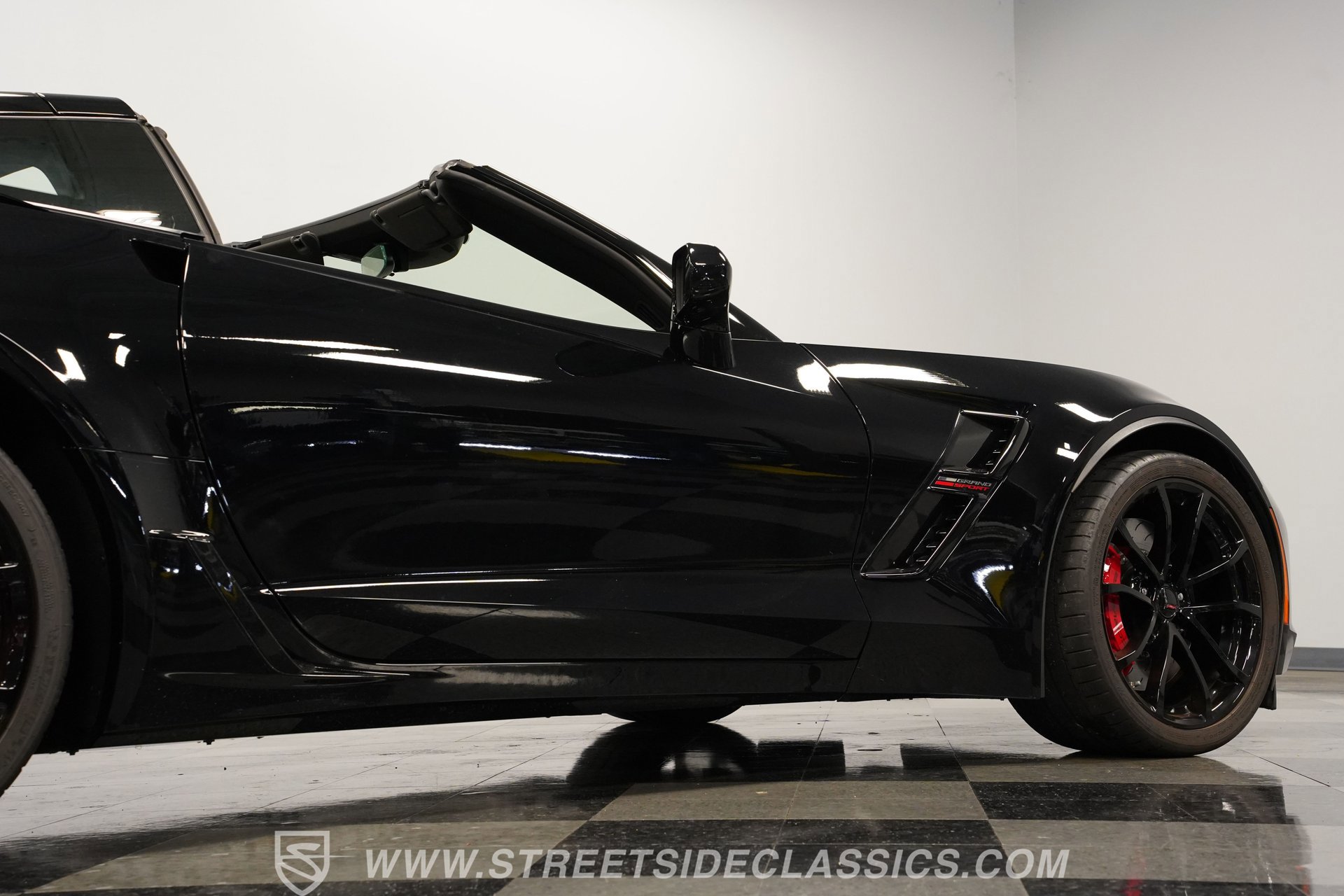 Used 2019 Chevrolet Corvette Grand Sport w/ Battery Protection Package image 28