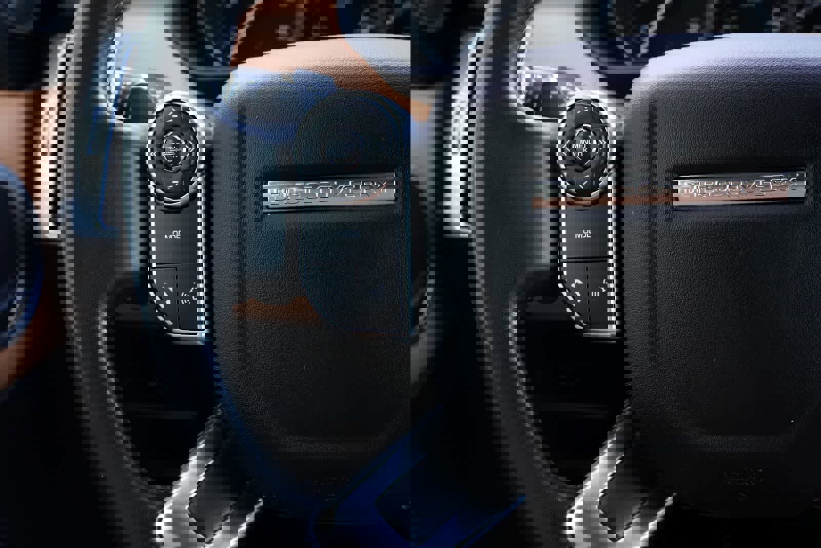 Used 2017 Land Rover Discovery HSE Luxury image 10