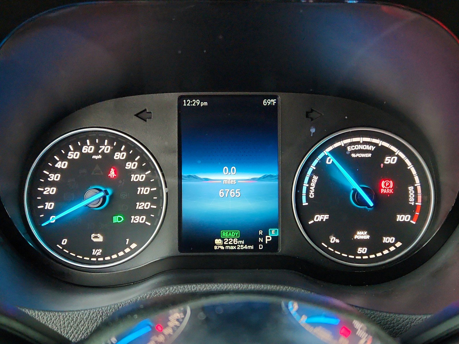 Used 2024 Mercedes-Benz eSprinter 170 Cargo image 18