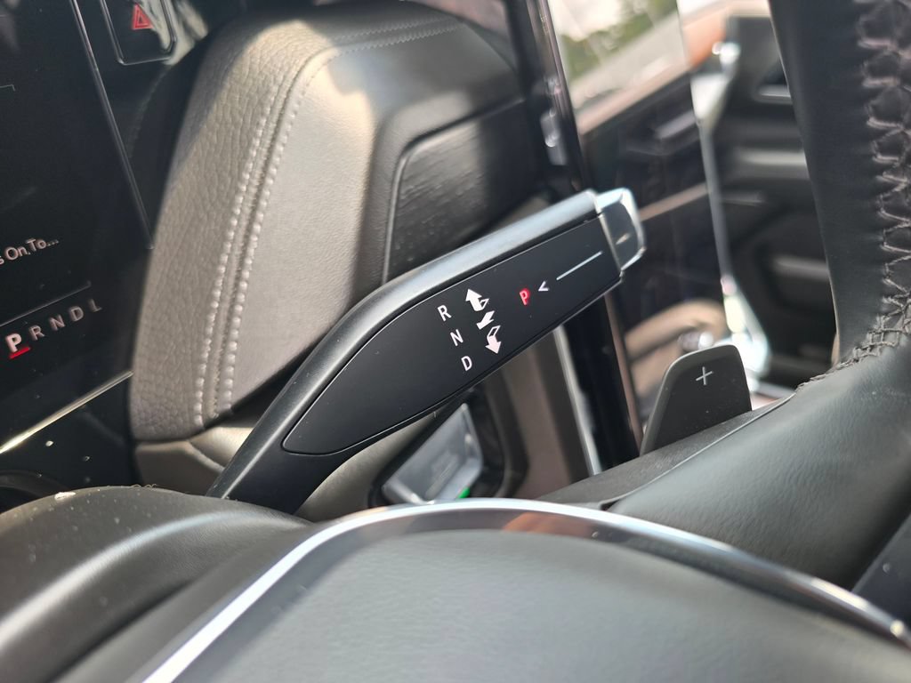 Certified 2025 GMC Yukon XL Denali AWD/4WD image 24