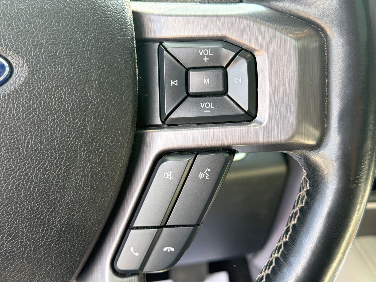 Used 2018 Ford Expedition Platinum AWD/4WD image 30