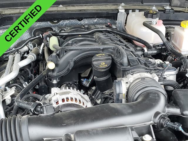 Used 2025 Jeep Gladiator Sport w/ Premium Package image 29