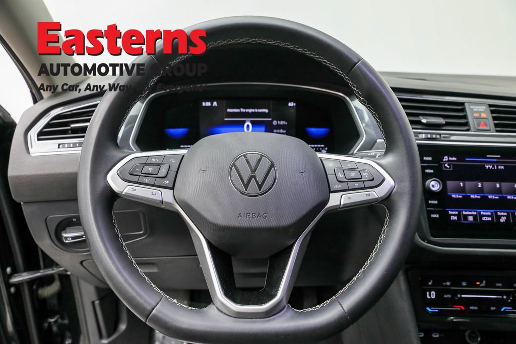 Used 2023 Volkswagen Tiguan SE image 10