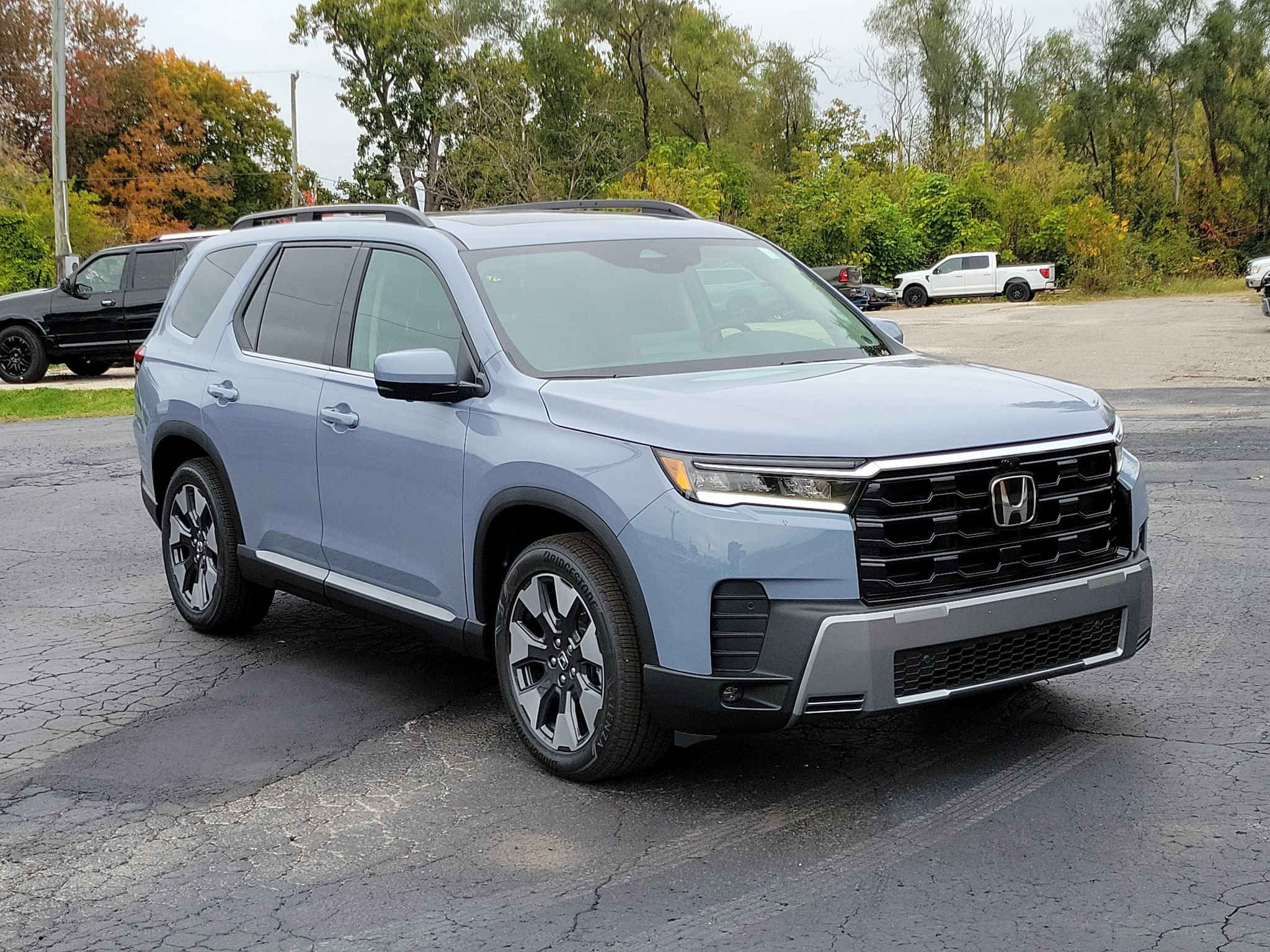 New 2026 Honda Pilot Elite image 2