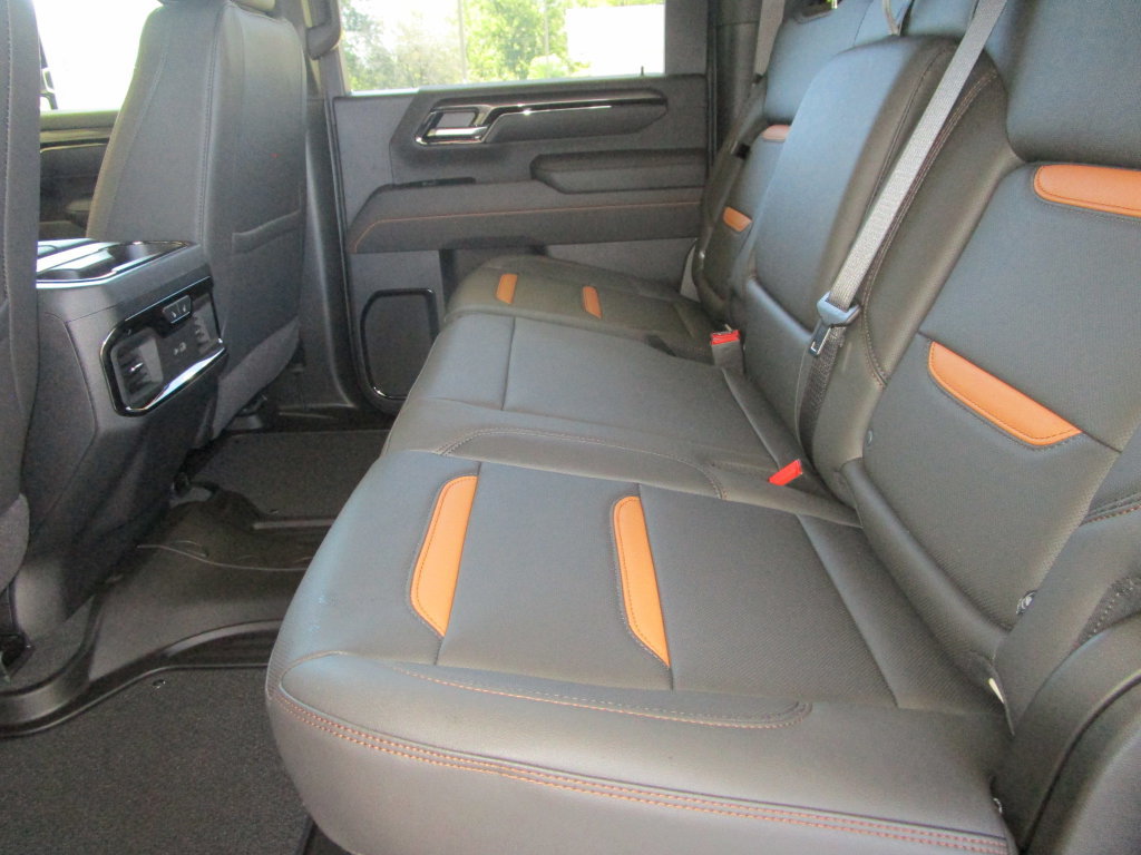 New 2026 GMC Sierra 2500 AT4 w/ AT4 Premium Plus Package AWD/4WD image 30