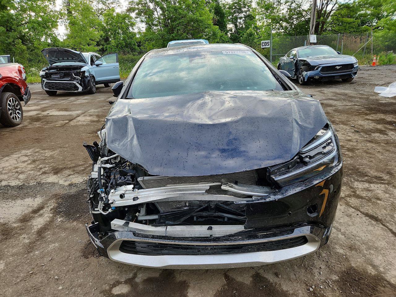 Used 2024 Toyota Prius Prime FWD image 2