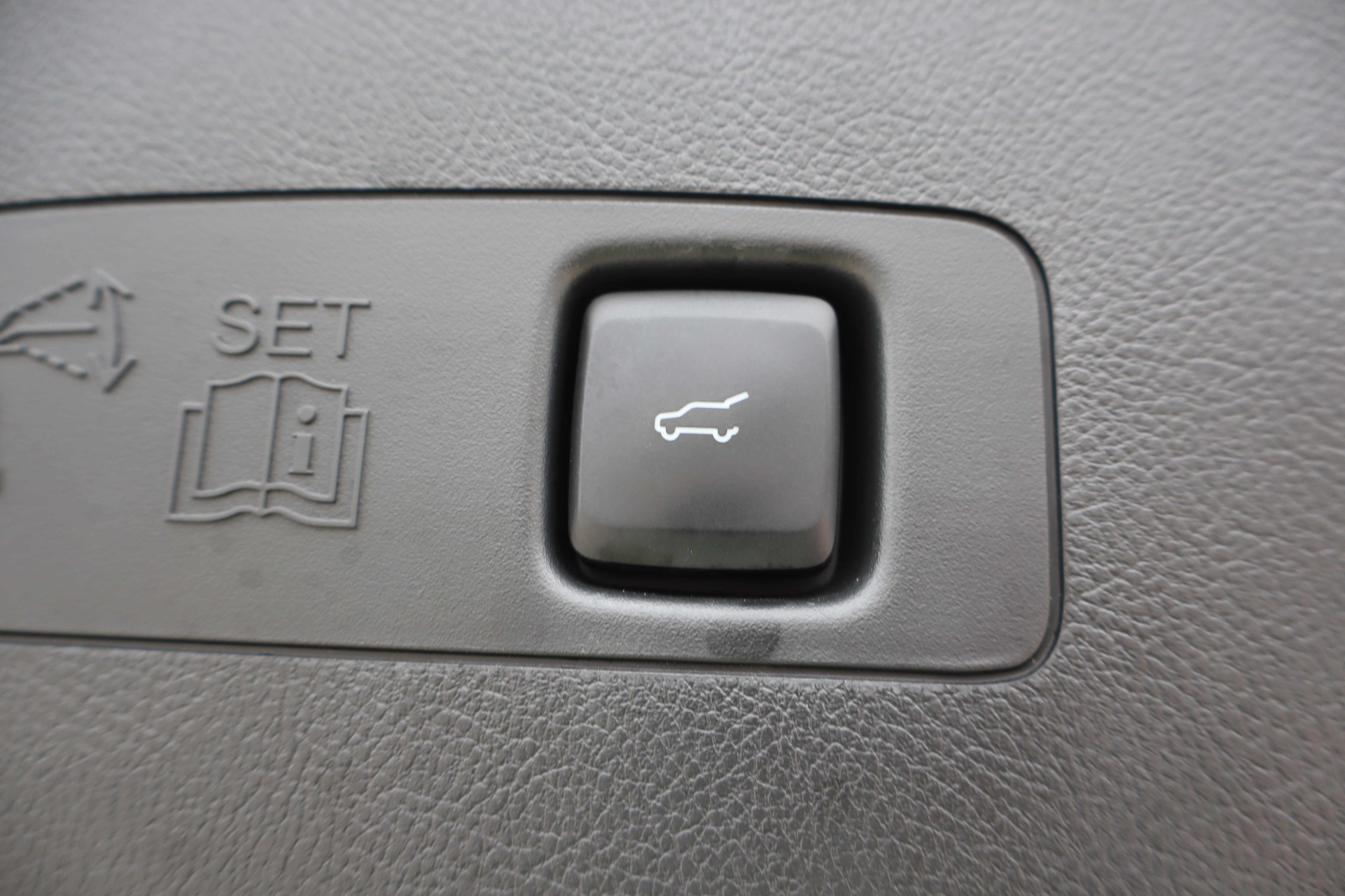 Used 2022 Lincoln Corsair FWD w/ Equipment Group 101A image 29