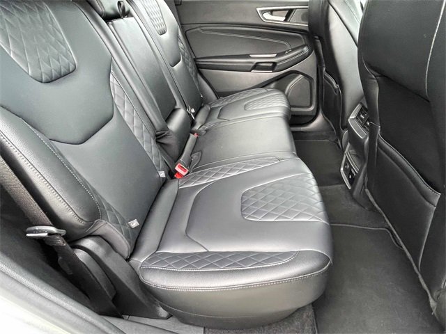 Used 2024 Ford Edge Titanium image 21