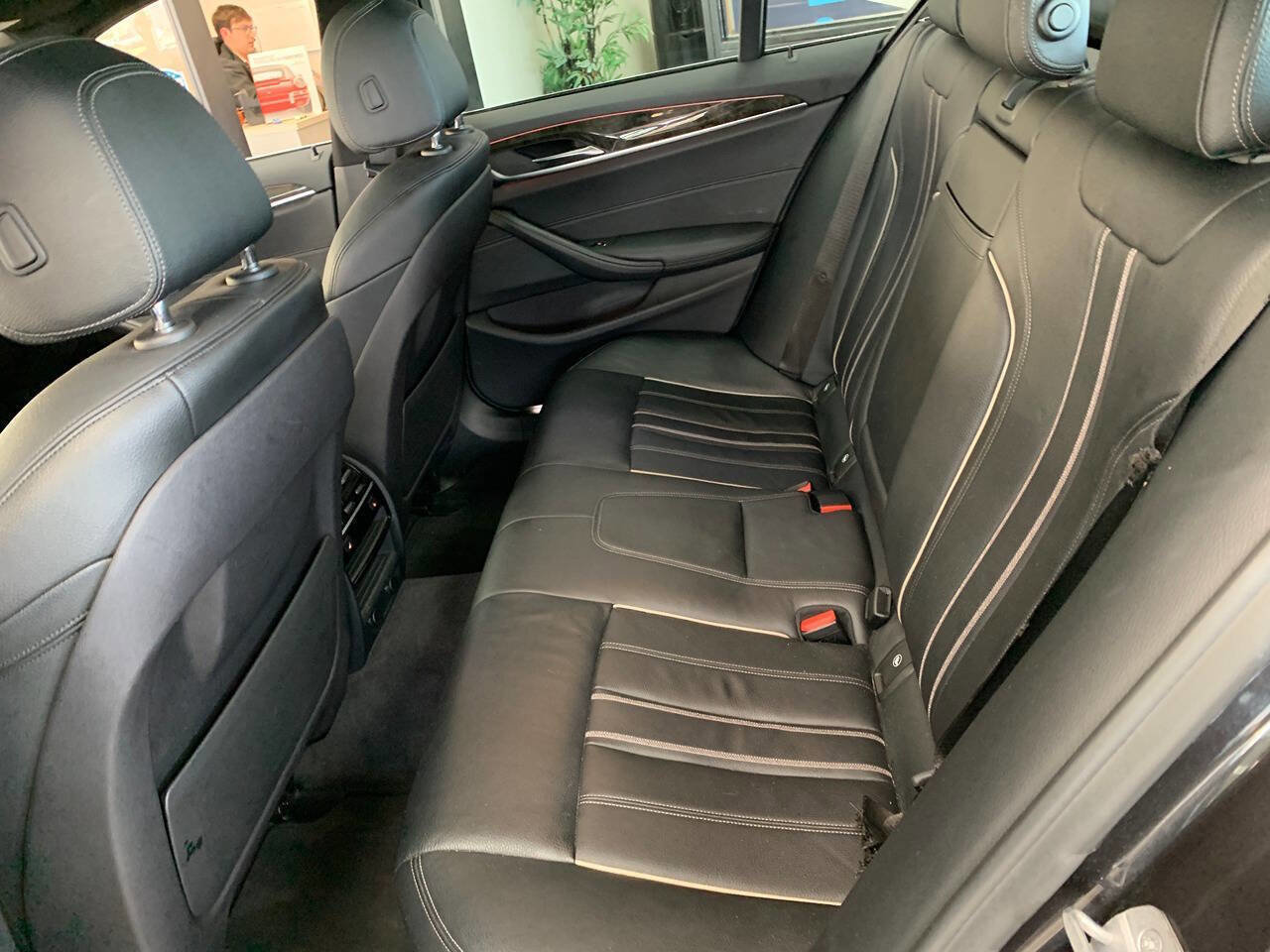 Used 2018 BMW 530i xDrive AWD/4WD image 13