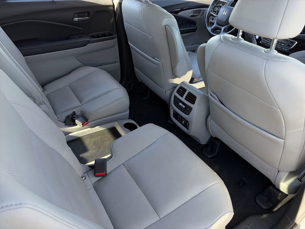 Used 2021 Honda Pilot Elite image 24