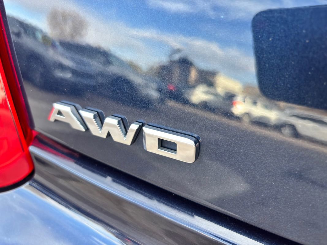 Used 2018 Cadillac CTS Luxury AWD/4WD image 13