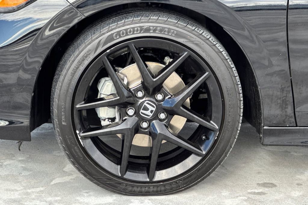Certified 2025 Honda Civic Sport image 24