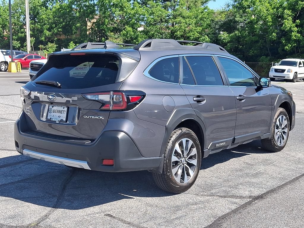 Used 2025 Subaru Outback Limited AWD/4WD image 6