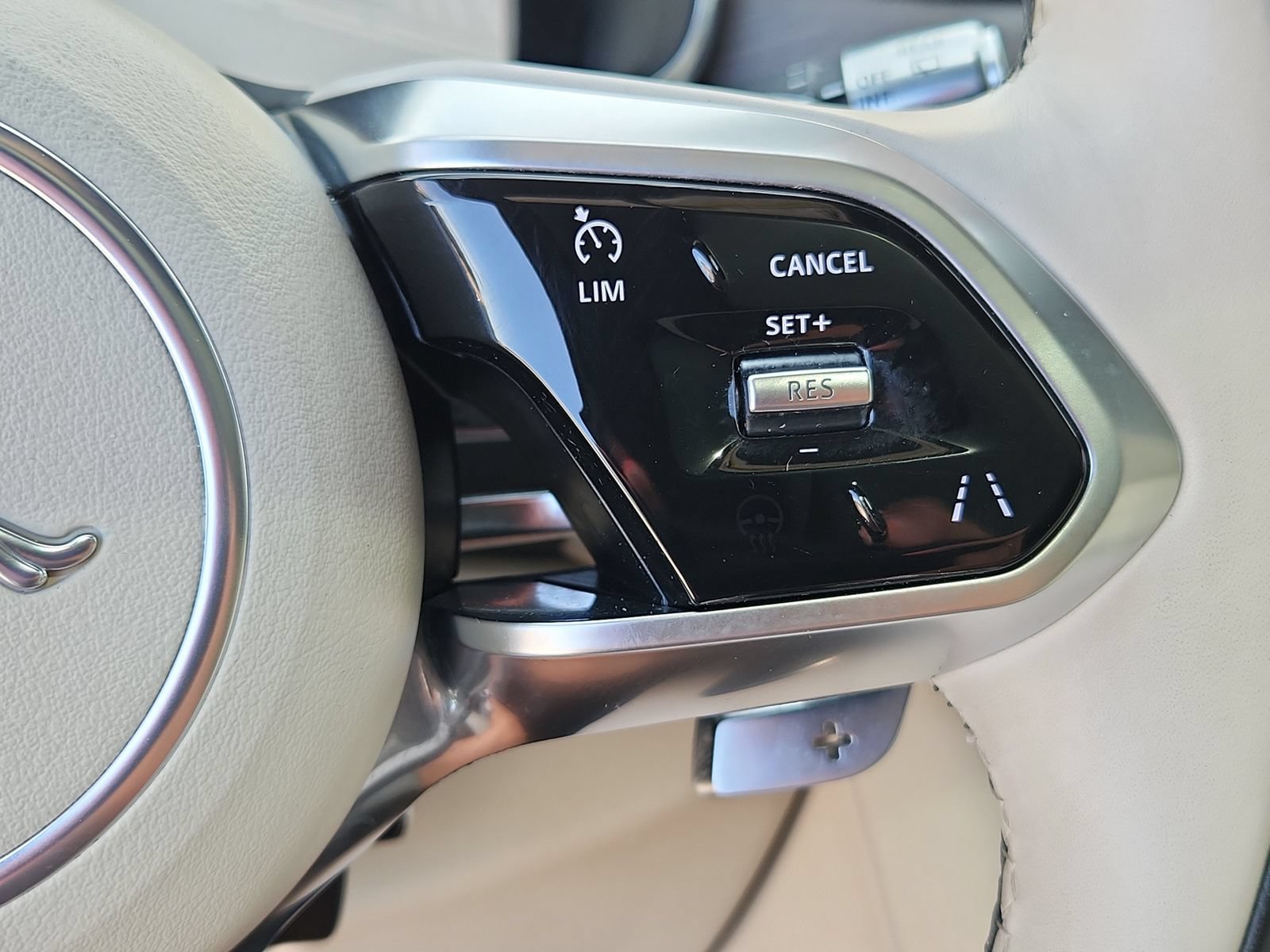 Used 2021 Jaguar F-PACE S AWD/4WD image 21