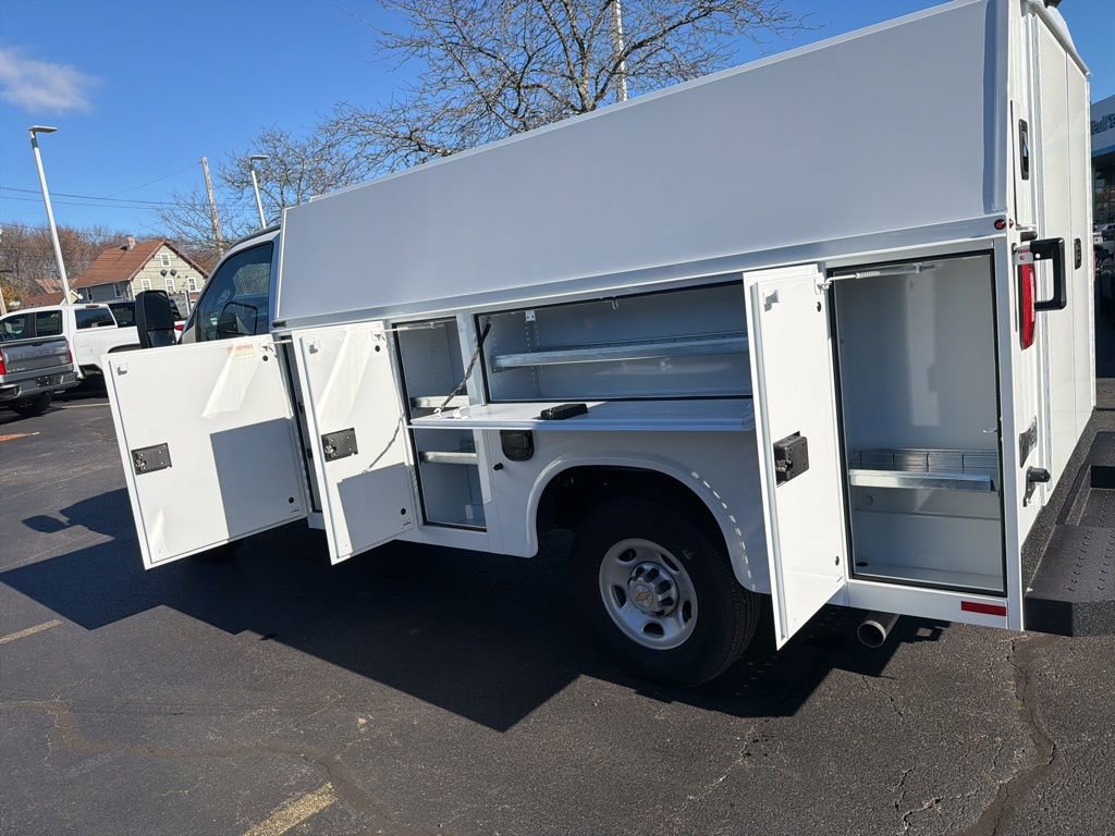 New 2025 Chevrolet Express 3500 w/ Power Convenience Package image 36